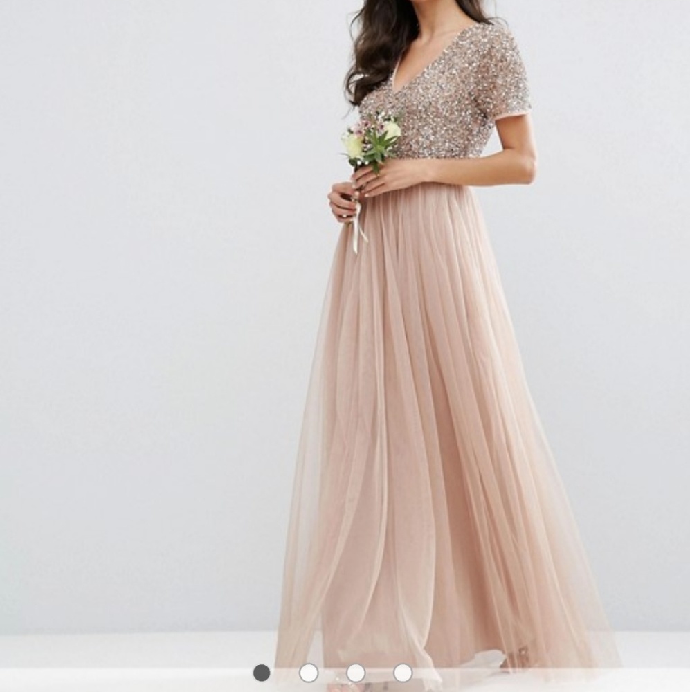 V Neck Maxi Tulle Dress with Tonal Delicate Sequin